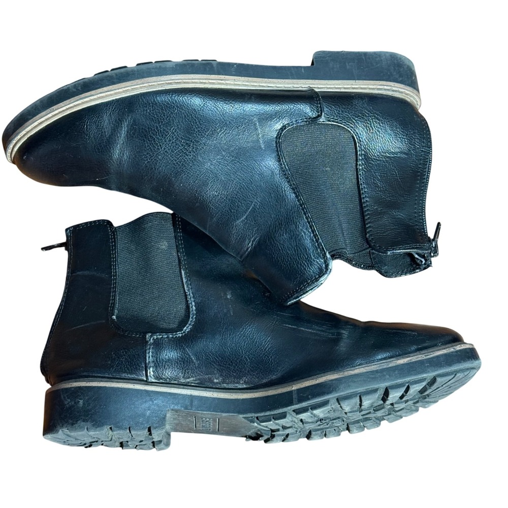 Esprit black leather chelsea boots chunky lug sole minimalist grunge moto 8.5